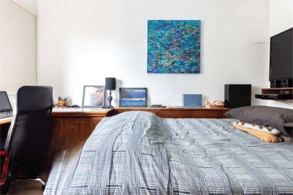 Apartamento à venda com 3 quartos, sendo 1 suíte,  em Vila Andrade, São Paulo, SP
