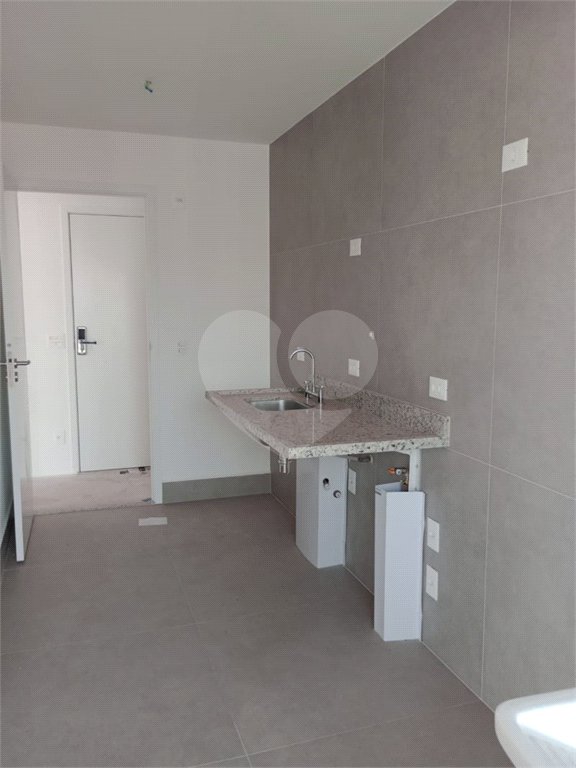 Apartamento à venda com 3 quartos, sendo 1 suíte, em Cézar de Souza, Mogi das Cruzes, SP