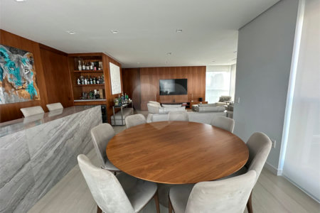 Apartamento à venda com 3 quartos, sendo 2 suítes, em Vila Olímpia, São Paulo, SP