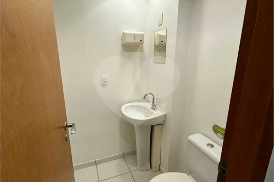 Sala à venda em Jardim Vazani, São Paulo, SP