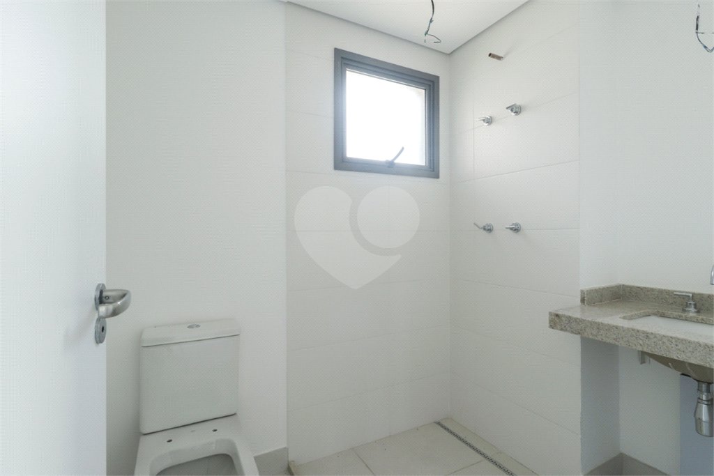Apartamento à venda com 3 quartos, sendo 2 suítes,  em Brooklin, São Paulo, SP