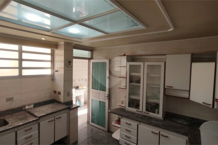 Sobrado à venda com 3 quartos, sendo 1 suíte, em Jardim São Paulo(zona Norte), São Paulo, SP