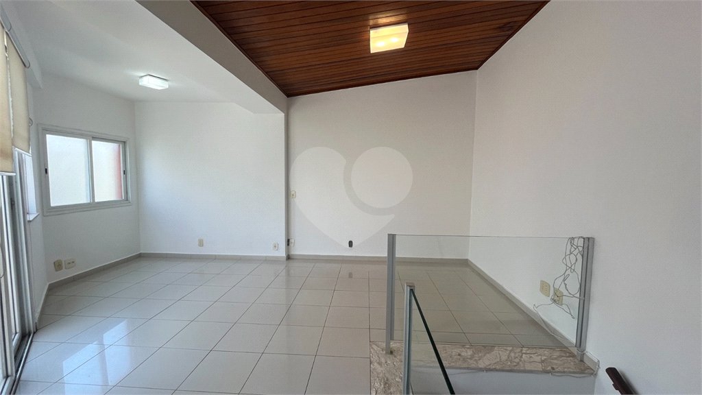 Cobertura à venda com 3 quartos, sendo 2 suítes,  em Vila Ipojuca, São Paulo, SP