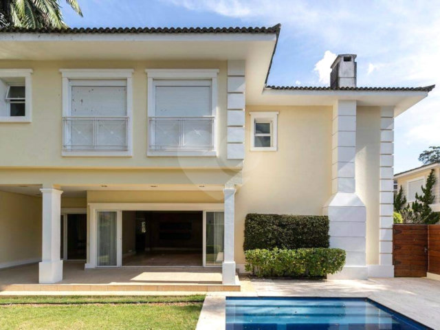 Casa à venda com 4 suítes no condomínio L`exclusive, São Paulo - SP