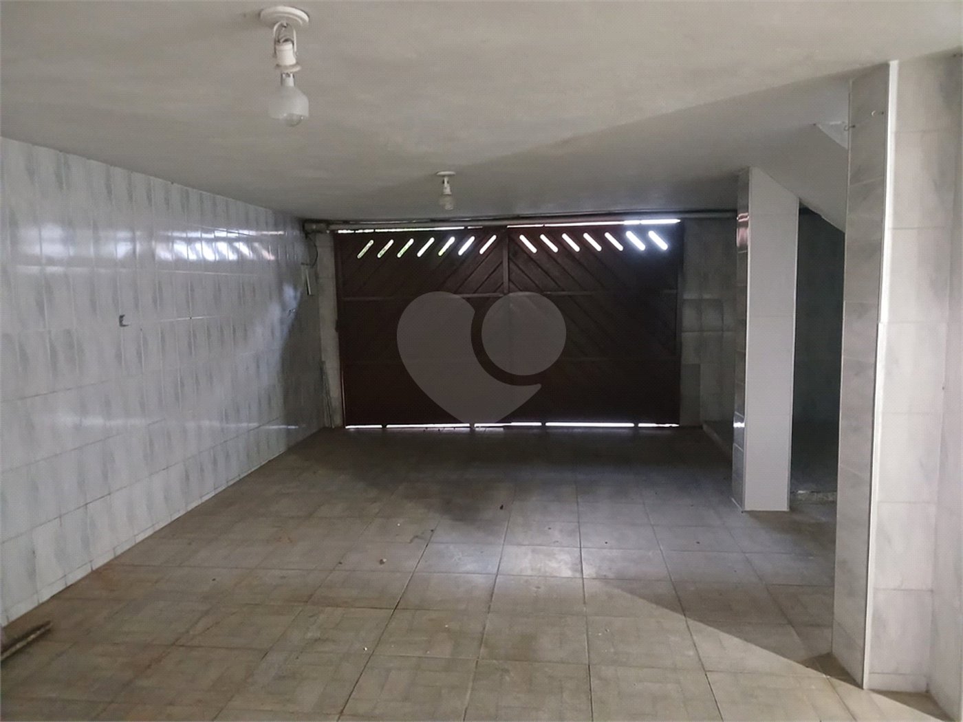 Casa à venda com 4 quartos, sendo 2 suítes, em Vila Gustavo, São Paulo, SP