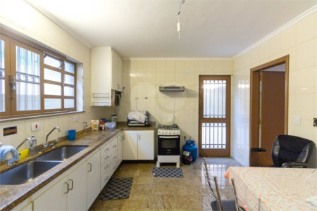 Casa à venda ou para alugar com 3 suítes em Sumaré, São Paulo, SP