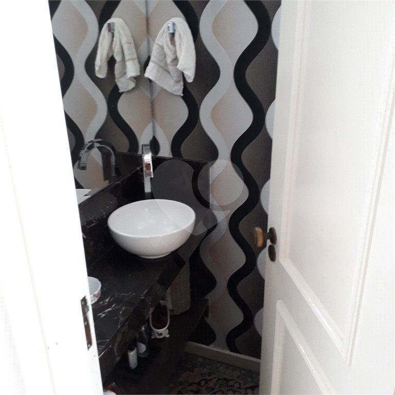 Apartamento à venda com 3 quartos, sendo 2 suítes, em Campo Belo, São Paulo, SP