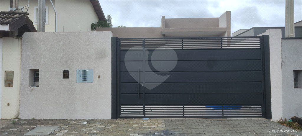 Casa Térrea à venda com 3 quartos, sendo 1 suíte,  em Nova Cerejeira, Atibaia, SP