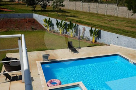 Casa à venda com 4 suítes no condomínio Fazenda Palmeiras Imperiais, Salto - SP