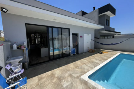 Casa à venda com 3 quartos, sendo 1 suíte, no condomínio Phytus, Itupeva - SP