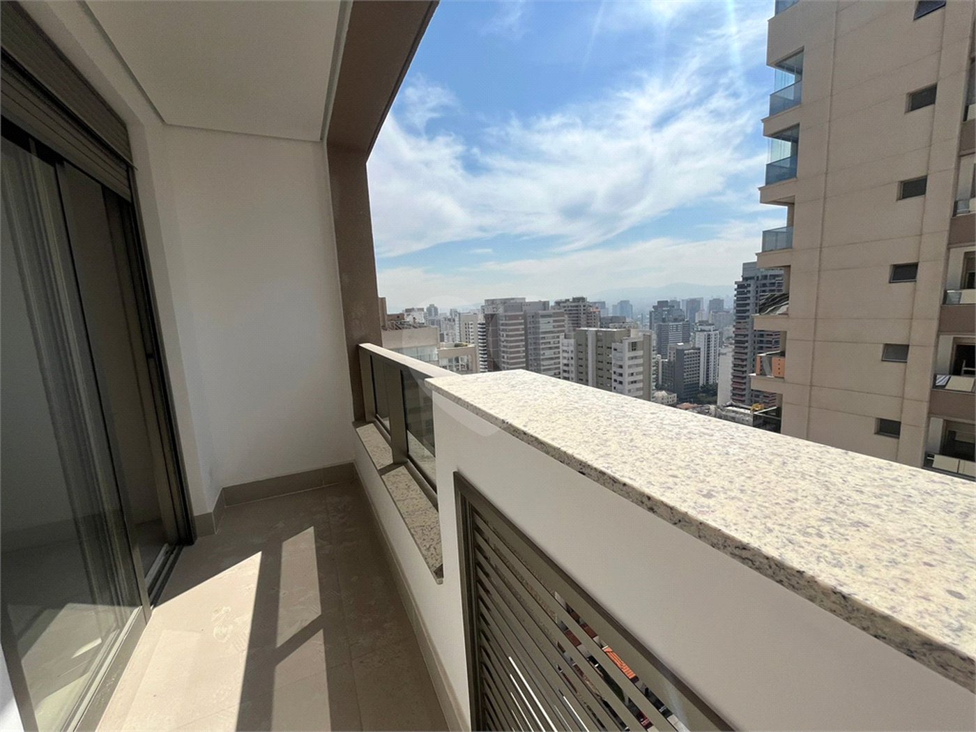 Apartamento à venda ou para alugar com 3 suítes em Perdizes, São Paulo, SP