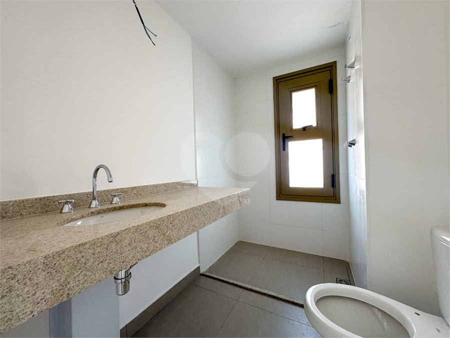 Apartamento à venda com 4 quartos, sendo 3 suítes,  em Vila Mariana, São Paulo, SP