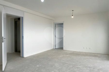 Apartamento à venda com 4 quartos, sendo 2 suítes,  em Perdizes, São Paulo, SP