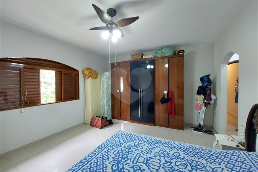Casa à venda com 5 quartos, sendo 3 suítes, no Centro, Mairiporã, SP