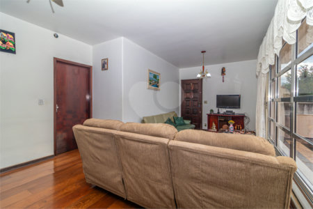 Casa Térrea à venda com 3 quartos, sendo 1 suíte, em Interlagos, São Paulo, SP