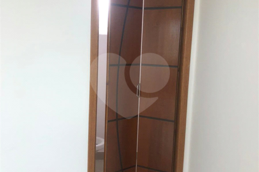 Casa à venda com 3 quartos, sendo 1 suíte, no condomínio Cond Batinga, São Paulo - SP