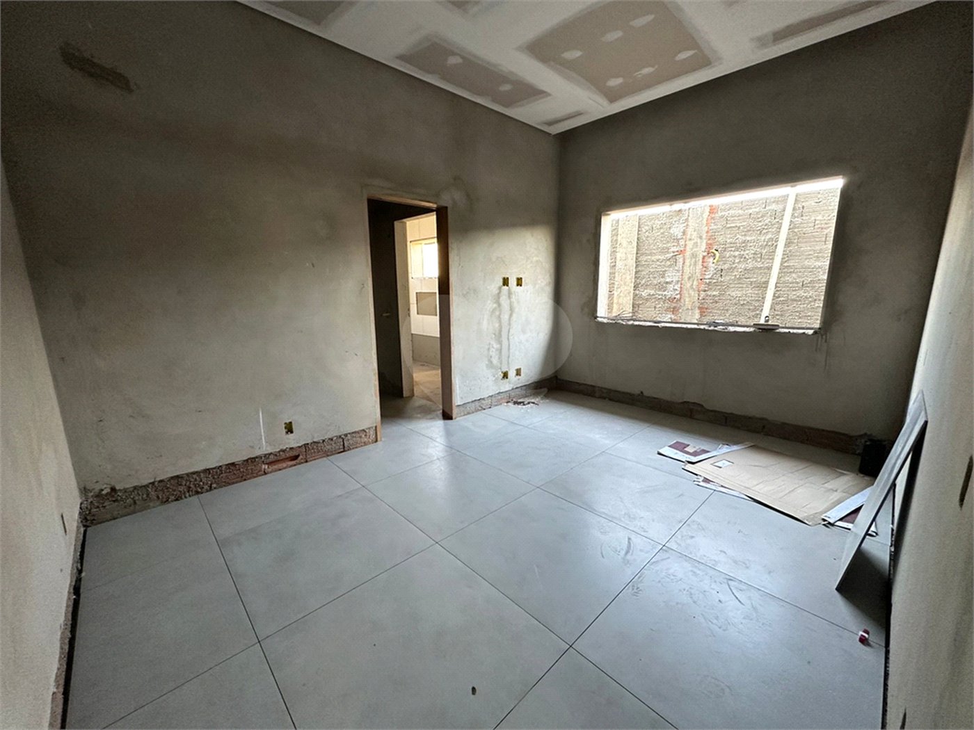 Casa à venda com 3 suítes no condomínio Golden Ville, Itapetininga - SP