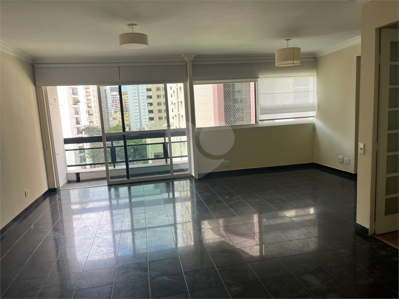 Apartamento à venda ou para alugar com 2 quartos, sendo 1 suíte,  em Itaim Bibi, São Paulo, SP