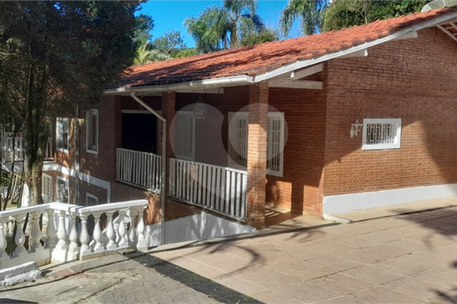 Casa à venda com 3 quartos, sendo 1 suíte, em Roseira, Mairiporã, SP