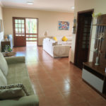 Casa à venda com 4 quartos, sendo 2 suítes,  em Country Residencial Felix, Bom Jesus dos Perdões, SP