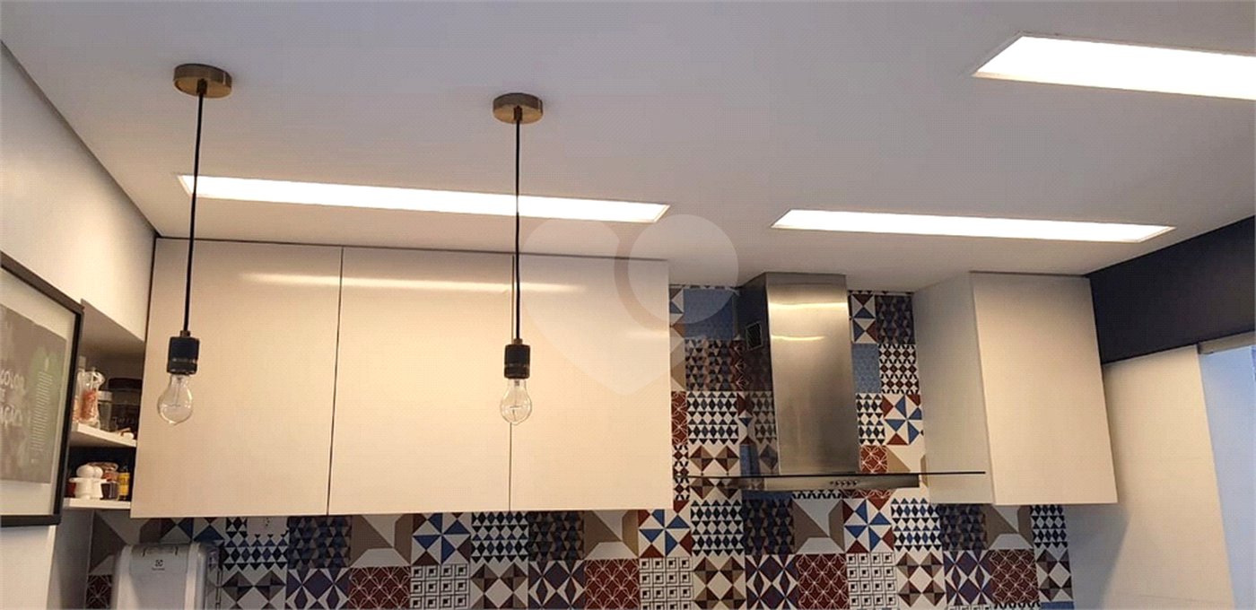 Apartamento à venda com 3 quartos, sendo 1 suíte, em Moema, São Paulo, SP