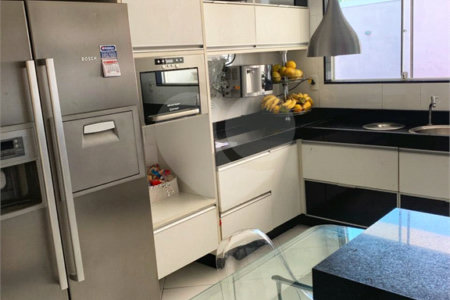 Casa de Vila à venda com 4 quartos, sendo 1 suíte, em Campo Grande, Rio de Janeiro, RJ