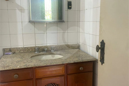 Apartamento à venda com 2 quartos em Aclimação, São Paulo, SP