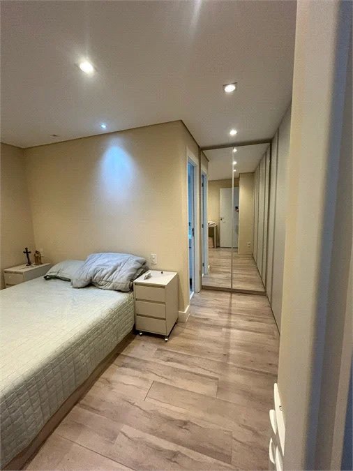 Apartamento à venda com 3 quartos, sendo 1 suíte,  em Jardim Vazani, São Paulo, SP