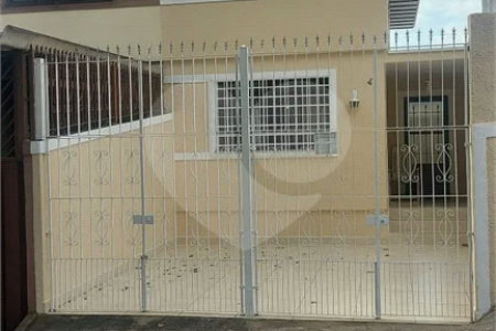 Sobrado à venda com 3 quartos, sendo 1 suíte, em Parque Vitória, São Paulo, SP