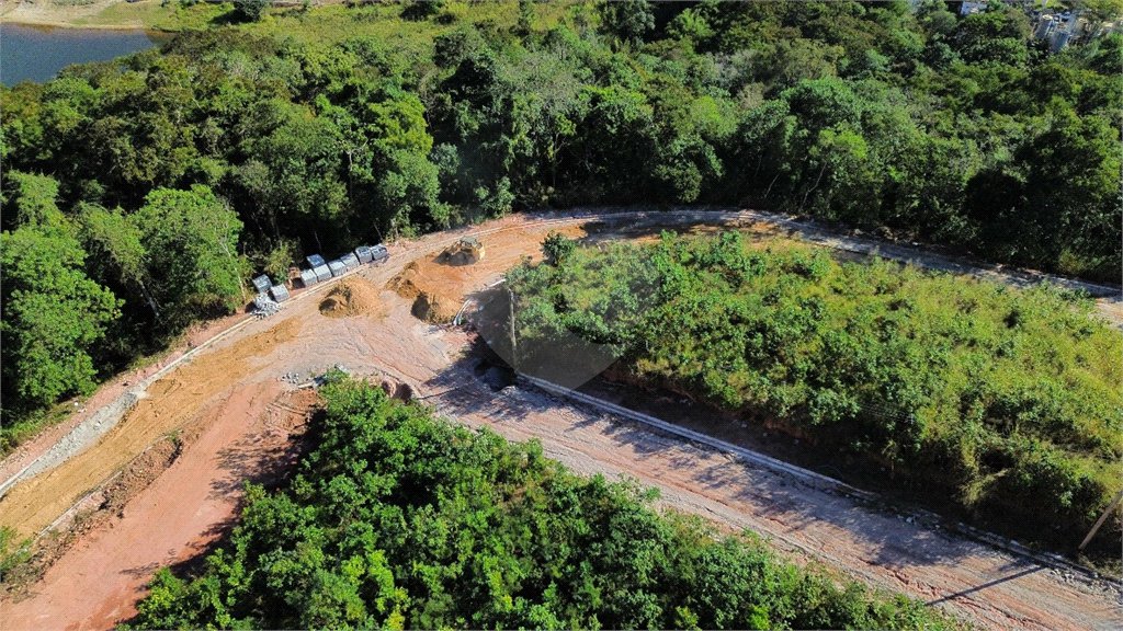 Terreno à venda no condomínio Bosque da Represa, Nazaré Paulista - SP
