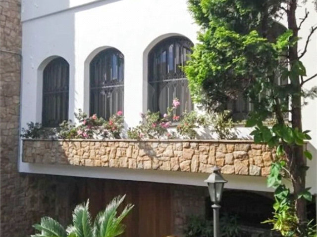 Sobrado à venda com 3 quartos, sendo 1 suíte,  em Mooca, São Paulo, SP