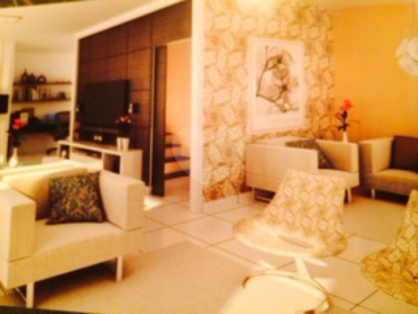 Casa à venda com 4 quartos, sendo 2 suítes, no condomínio Residencial Floresta, São Paulo - SP