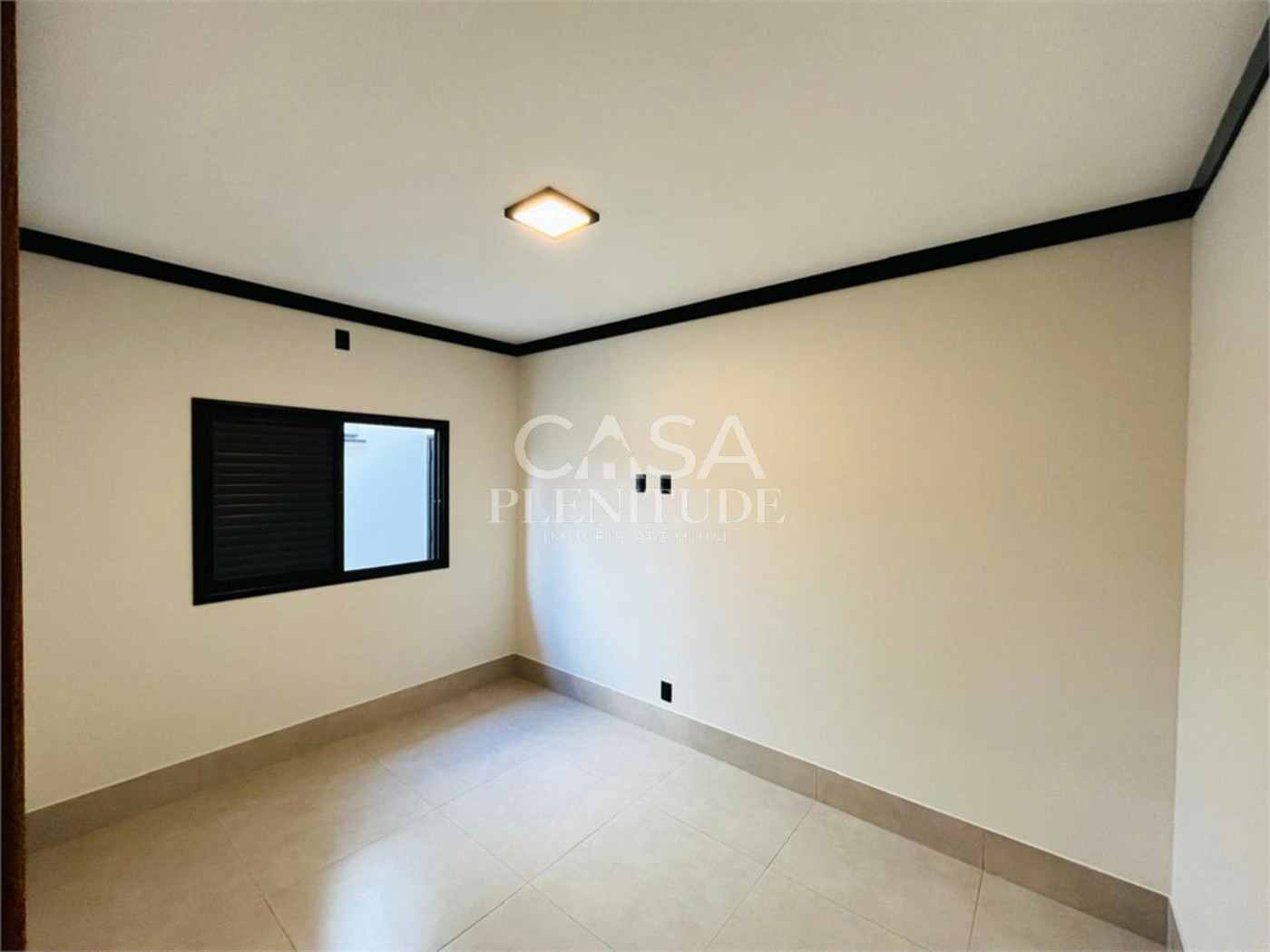 Casa em condomínio à venda com 3 quartos, sendo 1 suíte, no Centro, Araçoiaba da Serra, SP