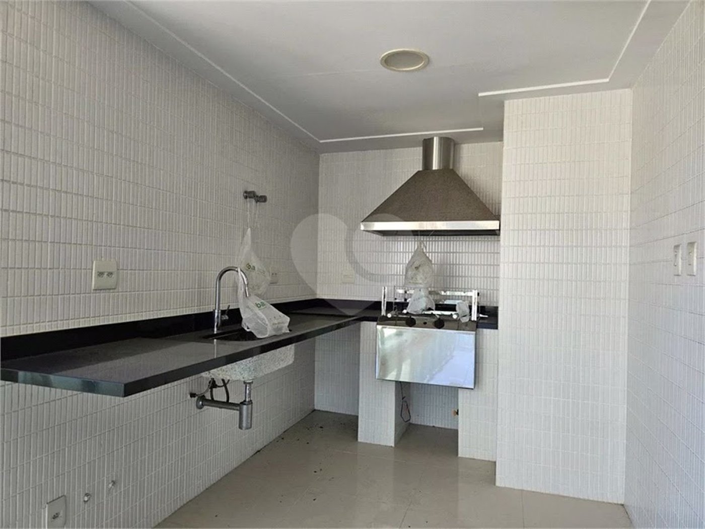 Apartamento Residencial à venda, Ponta da Praia, Santos - AP0507.