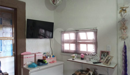 Sobrado à venda com 3 quartos, sendo 1 suíte,  em Vila Caputera, Mogi das Cruzes, SP