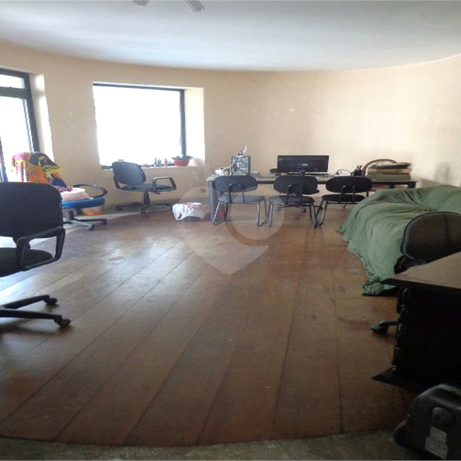 Cobertura à venda ou para alugar com 7 quartos, sendo 2 suítes, em Vila Andrade, São Paulo, SP