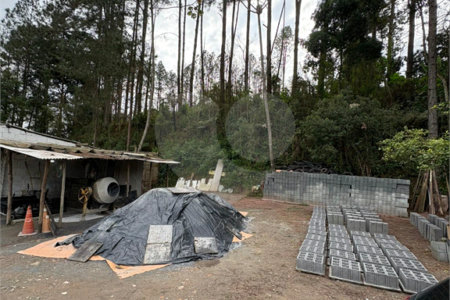 Terreno à venda em Fazenda Aya, Suzano, SP