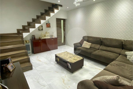 Sobrado à venda com 3 quartos em Vila Mendes, São Paulo, SP