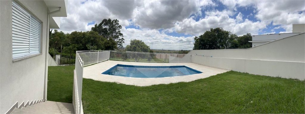 Casa à venda com 3 suítes no condomínio Palmeiras Imperiais, Salto - SP