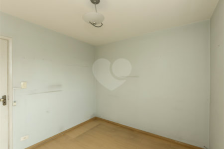 Apartamento à venda com 3 quartos, sendo 1 suíte,  em Tatuapé, São Paulo, SP