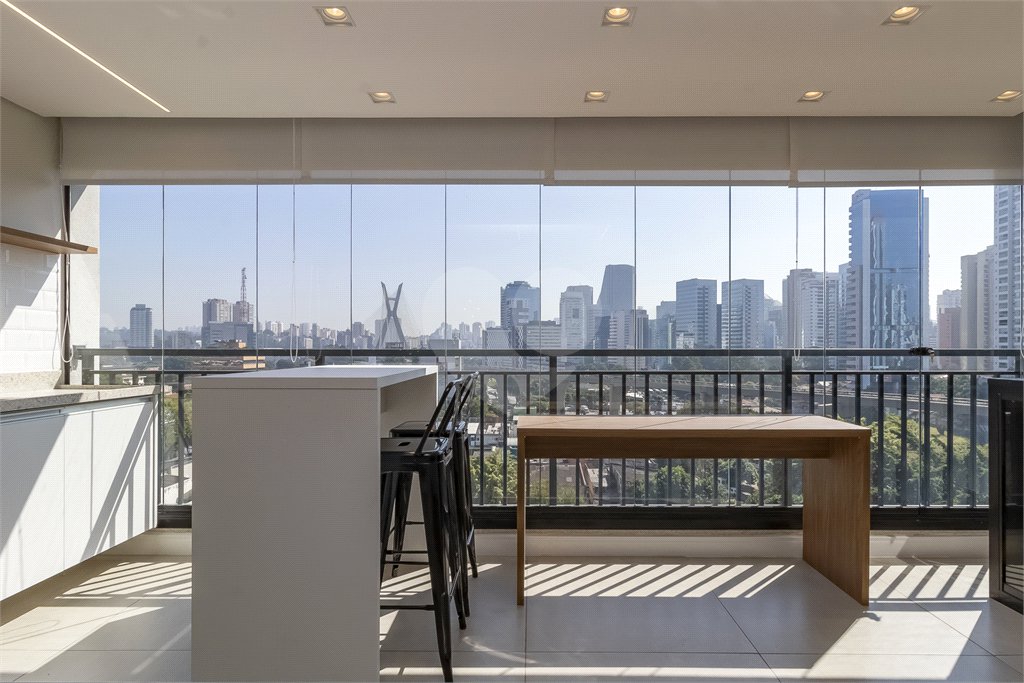 Apartamento à venda com 1 quarto em Vila Cordeiro, São Paulo, SP