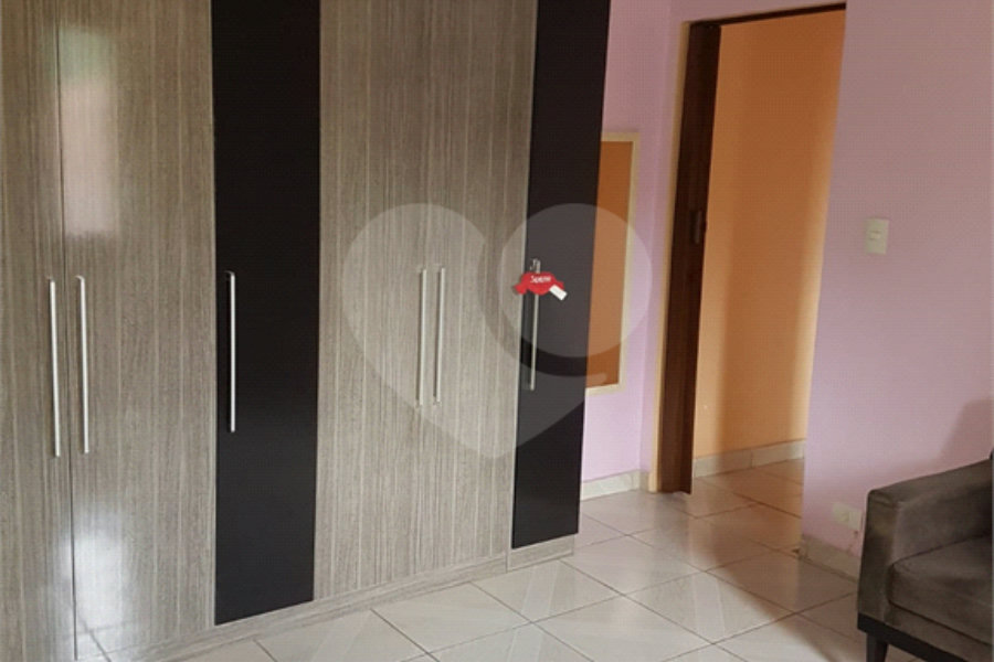 Sobrado à venda com 3 quartos em Jardim Franca, São Paulo, SP