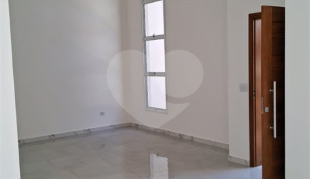 Casa Térrea à venda com 3 quartos, sendo 1 suíte,  em Parque Rizzo, Cotia, SP