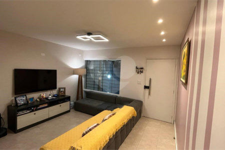 Sobrado à venda com 2 quartos em Vila Uberabinha, São Paulo, SP