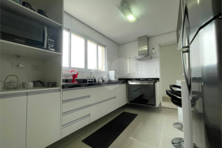 Apartamento à venda com 3 suítes em Água Fria, São Paulo, SP