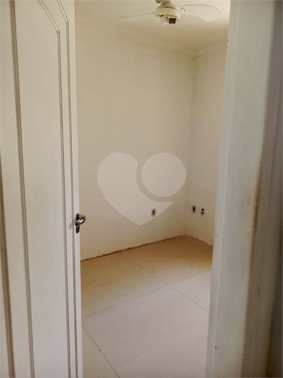 Casa à venda com 4 quartos, sendo 1 suíte, no condomínio Atlantico Sul, Rio de Janeiro - RJ