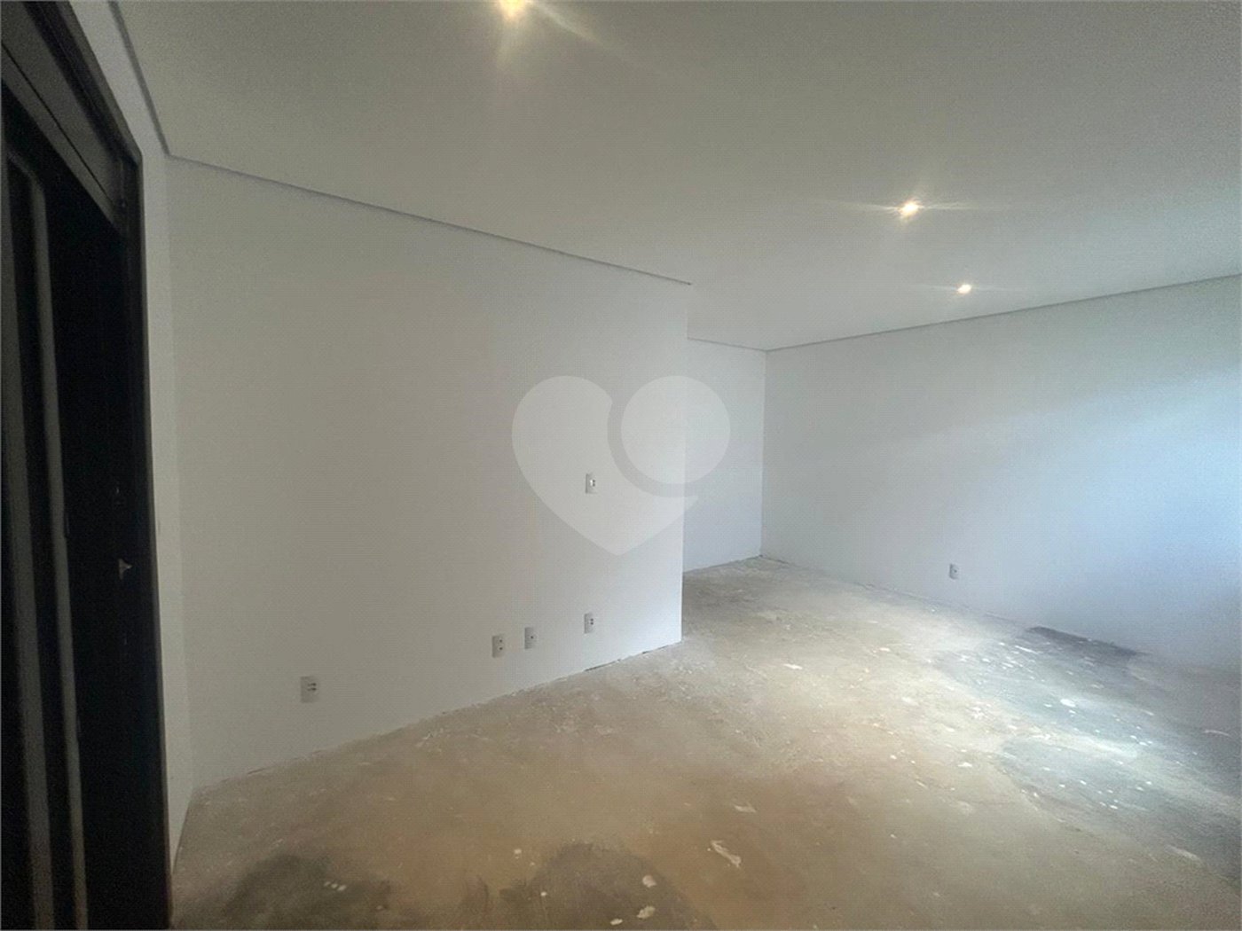 Casa à venda com 3 quartos, sendo 1 suíte, no condomínio Alphaville Castelo, Itu - SP