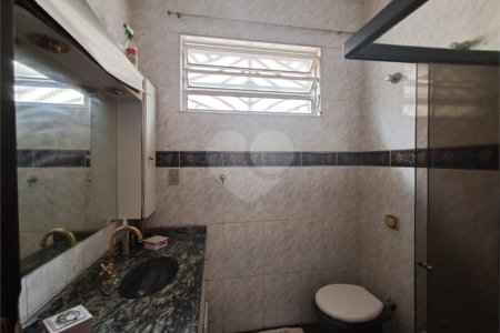 Sobrado à venda com 3 quartos, sendo 1 suíte, em Vila Romana, São Paulo, SP
