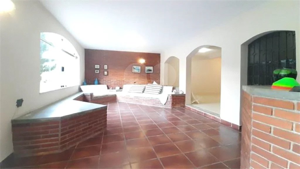 Casa à venda com 4 quartos, sendo 2 suítes, em MORUMBI, São Paulo, SP
