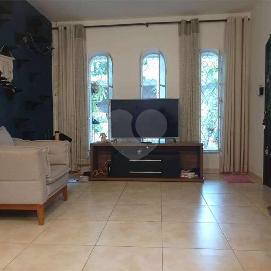 Casa à venda com 3 quartos, sendo 1 suíte, em Parque Vitória, São Paulo, SP
